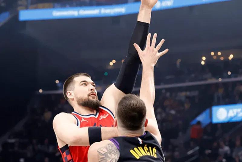 爱游戏官方入口-快船配角熬出头了！祖巴茨+柯林斯统治级表现，替补还有3支点！